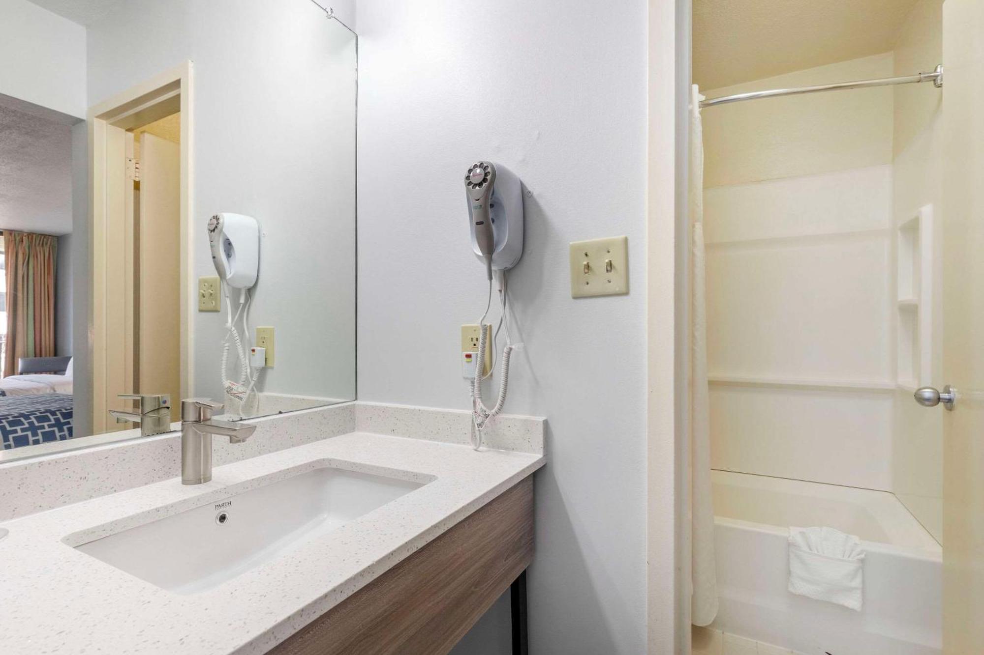 Suburban Studios Tysons Corner Wenen Buitenkant foto