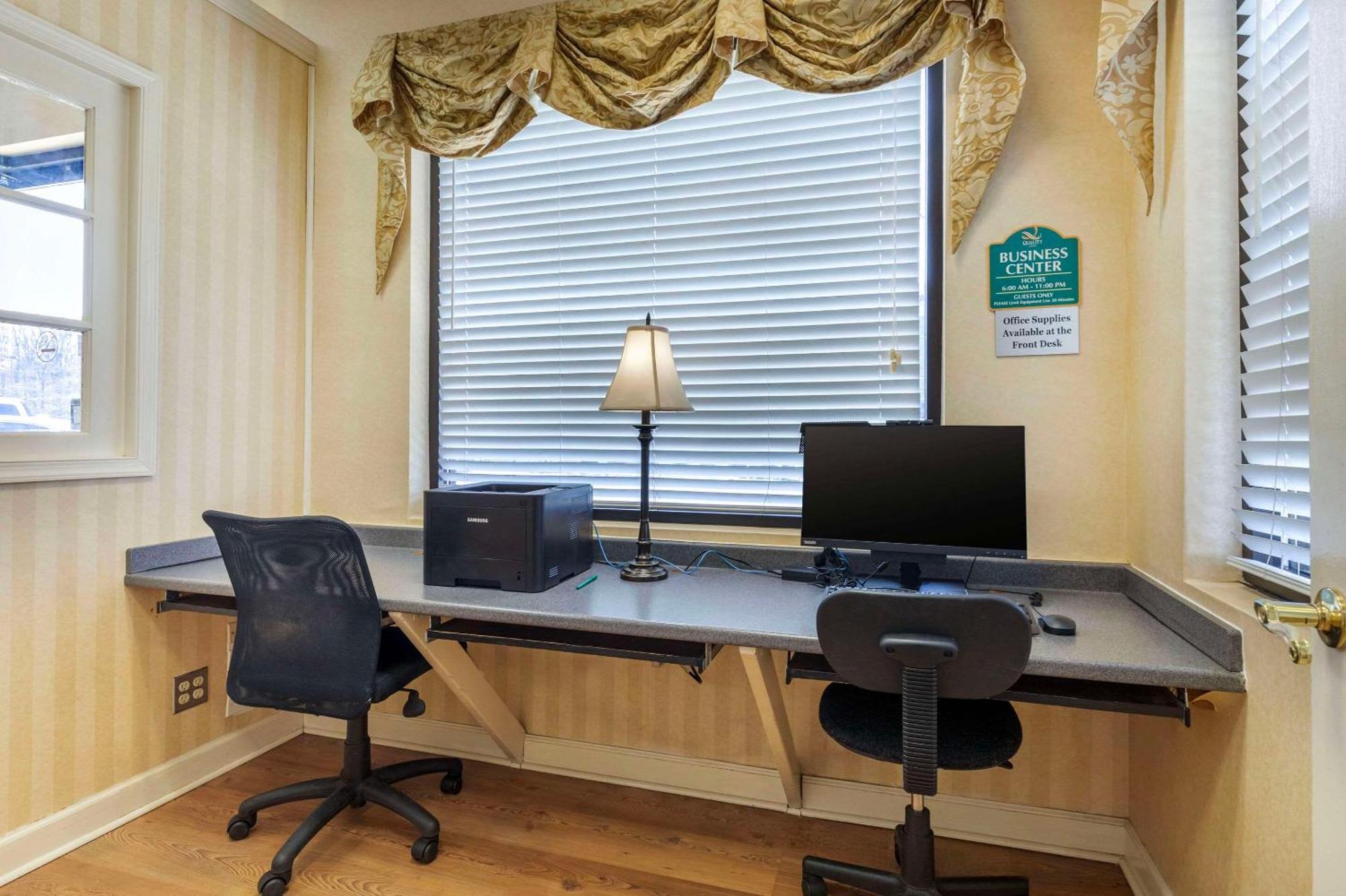 Suburban Studios Tysons Corner Wenen Buitenkant foto