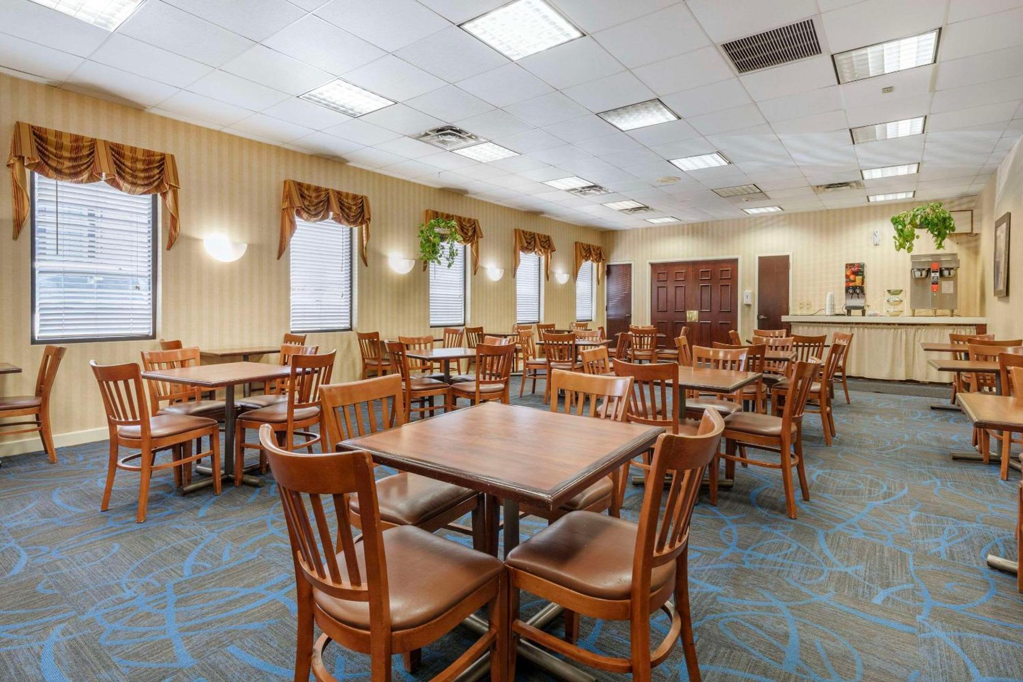 Suburban Studios Tysons Corner Wenen Buitenkant foto